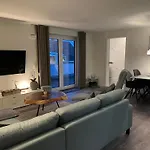 Penthouse Zweite Heimat - Mit Sauna, Dachterrasse Und Ab Mai Eigener Wallbox, Im Herz Von