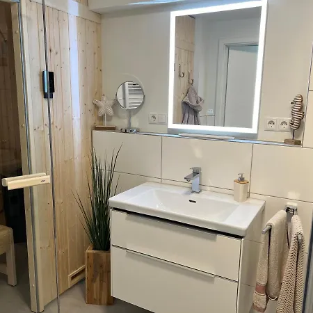Apartmán Penthouse Zweite Heimat - Mit Sauna, Dachterrasse Und Ab April Eigener Wallbox, Im Herz Von *