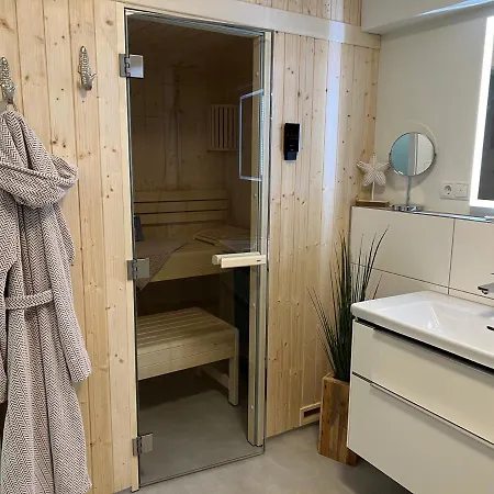 Apartmán Penthouse Zweite Heimat - Mit Sauna, Dachterrasse Und Ab April Eigener Wallbox, Im Herz Von Kellenhusen