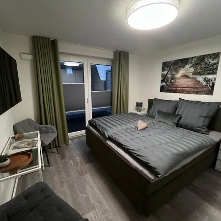 Penthouse Zweite Heimat - Mit Sauna, Dachterrasse Und Ab April Eigener Wallbox, Im Herz Von *