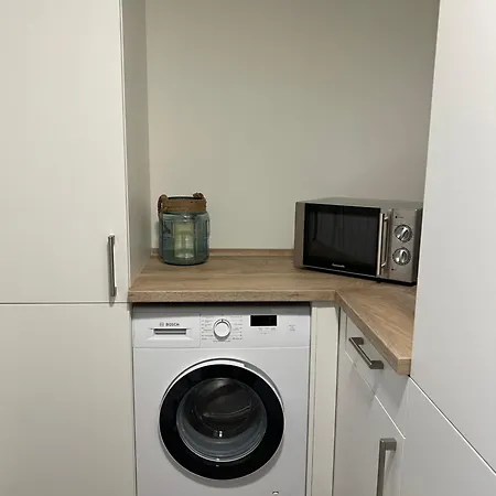 Penthouse Zweite Heimat - Mit Sauna, Dachterrasse Und Ab Mai Eigener Wallbox, Im Herz Von